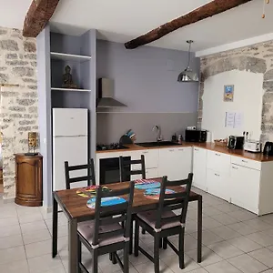 https://souvenirs-dhier.aixenprovencehotels.org